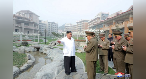 Неочаквано: Ким Чен Ун разпали СПА войни, откри нов курорт