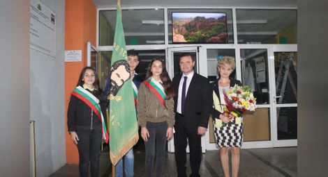 Пенчо Милков избра първото си училище за първата кметска изява