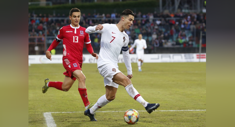 Португалия също си осигури място на Евро 2020