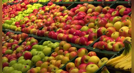 Рекламите на български плодове във  веригите са параван за масовия внос