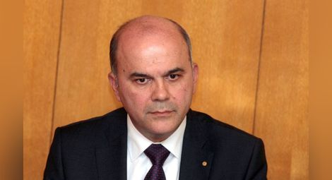 Премиерът Борисов поиска и прие оставката на социалния министър Бисер Петков