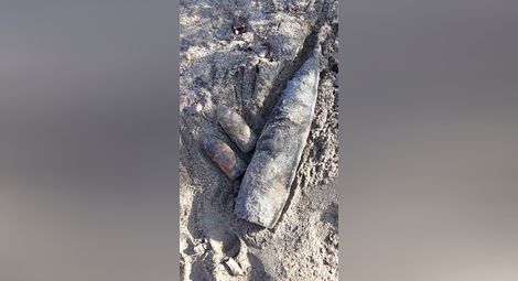 Три снаряда от Втората световна  война извадени от дъното на Дунав