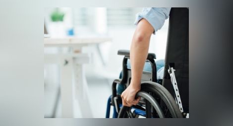 Специалисти ще насърчават хора с  увреждания да си намерят работа