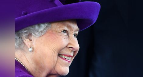 Елизабет II похарчи колосална сума за коледните си подаръци