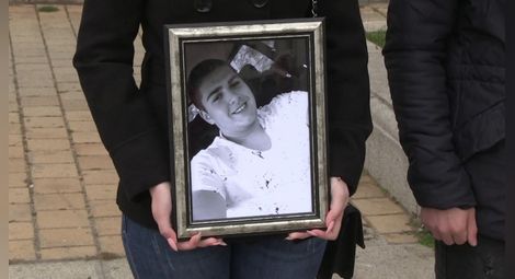 "24 часа": Братчето на убития Алекс от Бяла не говори след трагедията