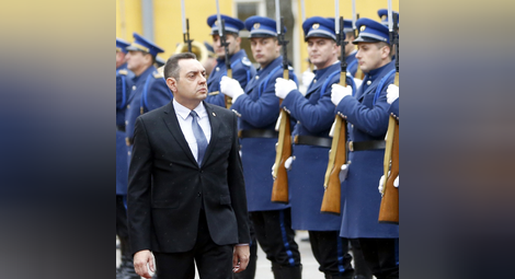 Сръбски военен министър отново нападна България