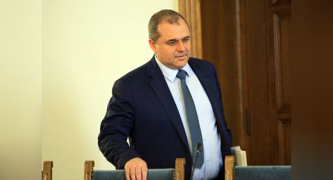Иван Гранитски представя новата книга на депутата Искрен Веселинов