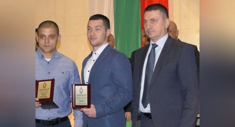 Двама полицаи с награди от Спортната асоциация на МВР