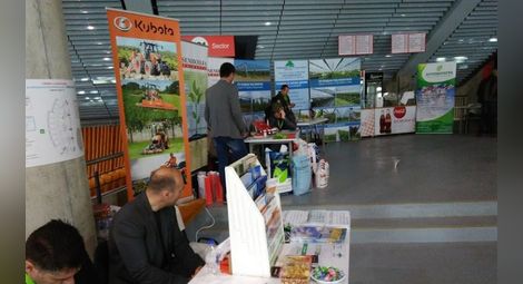 Фермерски пазар ще съпътства  изложението „Дунавски овощари“