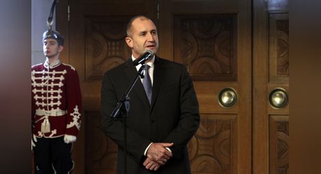 Президентът Румен Радев свали доверие от правителството