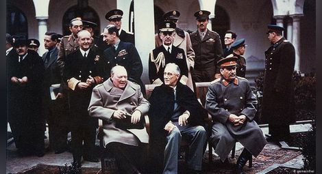 Чърчил, Рузвелт и Сталин: все още рамо до рамо
