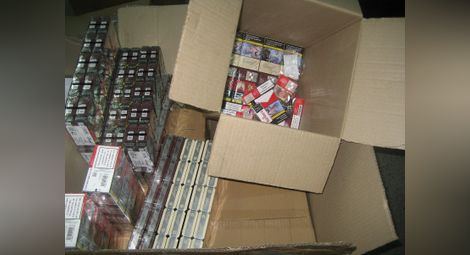 3050 кутии нелегални цигари и алкохол заловени в пътуващи на Запад българи