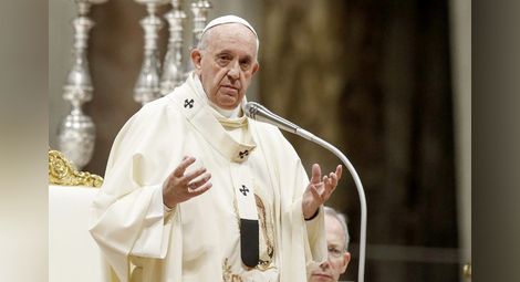 Папата е с отрицателен тест за коронавирус