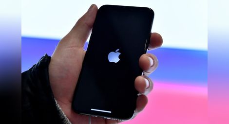 „Епъл“ плаща 500 млн. за забавянето на старите телефони
