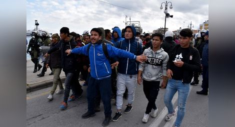 От Турция в Гърция са преминали 135 844 мигранти