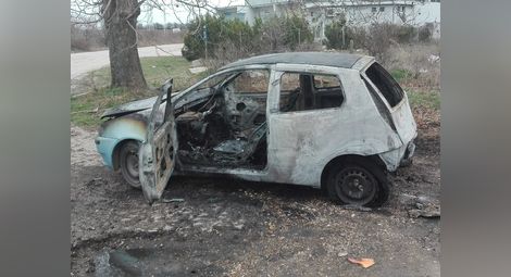 Изгоря колата на свален от волана заради дрога шофьор