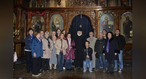 Църковно настоятелство "Свети Пантелеймон" в Стоян Заимово търси помощ за нов храм