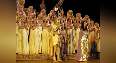 С бляскава „Аида“ операта започна  серия онлайн спектакли за феновете