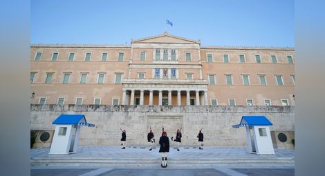 Гърция поетапно ще облекчи ограниченията от 10 май