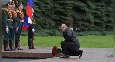 Путин: Няма как да се отблагодарим на поколението на победителите
