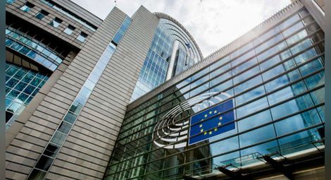 Българските евродепутати внесоха поправки в пакета „Мобилност“