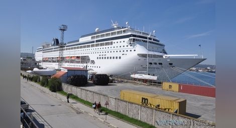 Ограбиха туристи от круизния кораб "Синфония"