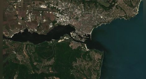 Размерът на замърсяването с фекални води във Варненския залив стана видимо и от космоса