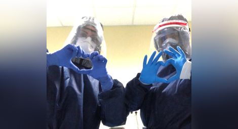 Медиците от отделението за лечение на Ковид-19 в УМБАЛ „Медика“ са защитени от зараза по всички правила. Снимка: УМБАЛ „Медика“ 