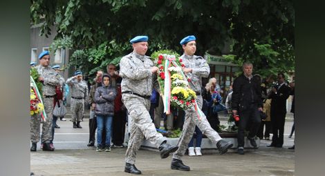 Русенци се преклониха пред подвига на Ботев и героите на свободата