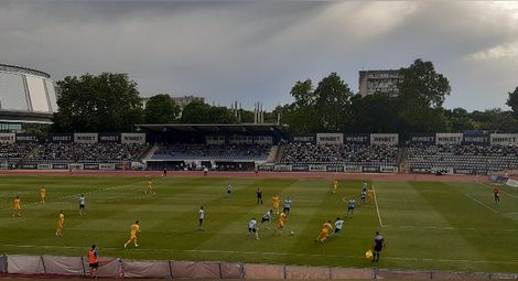 Футболистите на „Дунав“ чакат заплати от общинските пари преди мача с „Етър“ днес