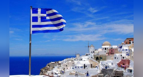 Какво включва задължителният формуляр за пътуване в Гърция от 1 юли?