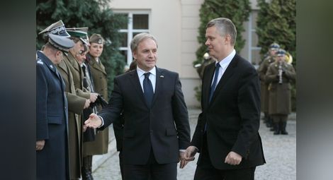 Словенският министър на вътрешните работи Алеш Хойс (в анфас)