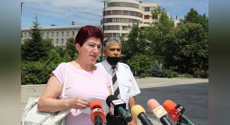 Д-р Маргарита Николова: Безотговорно е, че кметът не се е тествал за коронавирус при първите симптоми