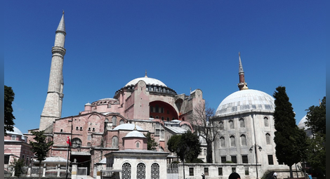 Анкара отмени декрет на Ататюрк, „Света София” пак е джамия