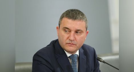 Горанов за твърденията на Божков за получавани пари в пликове: Лъжа
