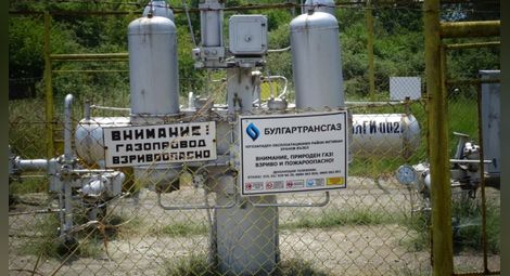 Транзитният газопровод за Гърция се очаква да заработи в полунощ