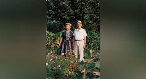Сем. Донка и Минчо Цочеви - началото на 90-те години на ХХ век.