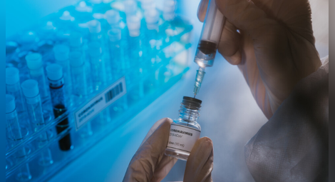 Руската ваксина срещу COVID-19 създала имунитет у всички доброволци