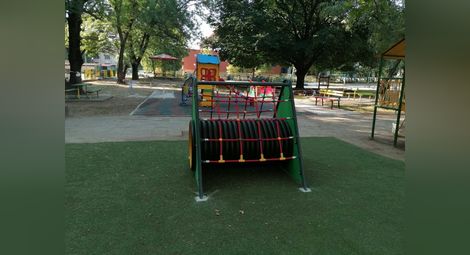 „Ас-Строй“ обнови площадката за игра на детска градина „Чучулига“