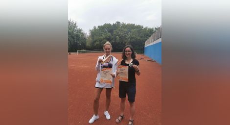 Пинчера и Луиза Попова №1  на русенски турнир по тенис
