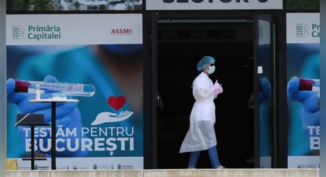 Рекорден брой заразени с коронавирус в Румъния: 2158 души за денонощие