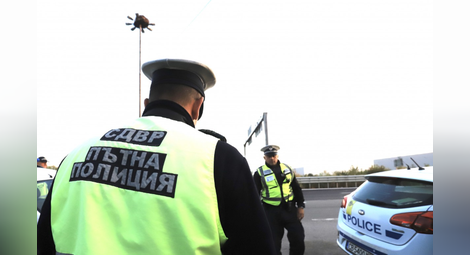 „Пътна полиция” проверява автобуси и тежкотоварни автомобили