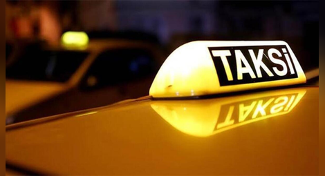 Пълен абсурд: Вдигат цената на такситата, за да защитят потребителите