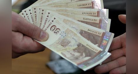 Родители на деца до 14 години, които учат онлайн или не ходят на градина заради карантина, ще имат право на държавна помощ