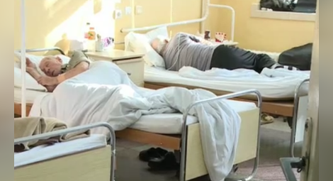 Отделенията в Белодробната болница са пълни с болни, които се лекуват от Ковид-19.