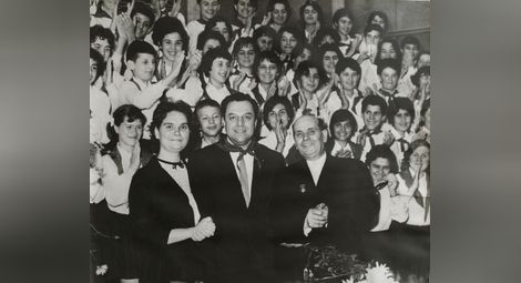 Създателят на детското хорово пеене в България и основателят на световноизвестния и признат хор „Бодра смяна“ Бончо Бочев – Почетен гражданин на Поликрайще