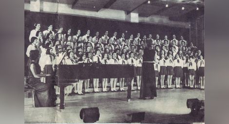 Създателят на детското хорово пеене в България и основателят на световноизвестния и признат хор „Бодра смяна“ Бончо Бочев – Почетен гражданин на Поликрайще