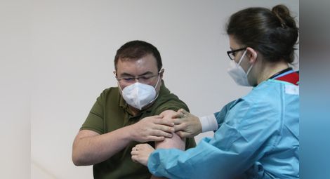 Ангелов: Има нарушение в Сандански на реда за ваксинации
