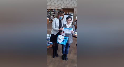 Беатрис Петрова е най-четящото  дете на Русе за 2020 година