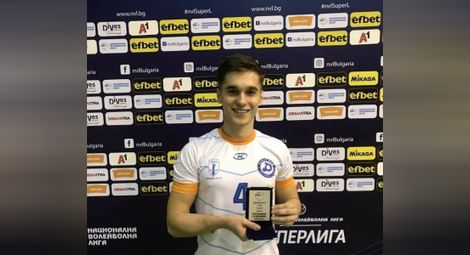 Волейболистите оглавиха втората осмица след чиста победа над „Славия“